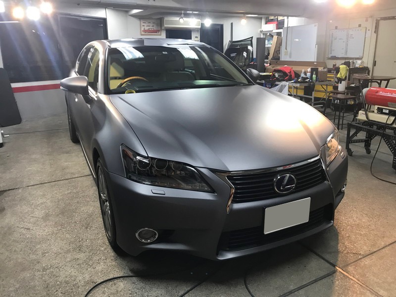 マットメタリックチャコール。レクサス