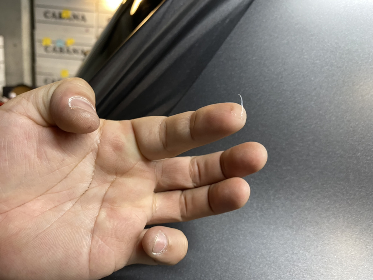 GLSへのカーラッピング施工の流れ